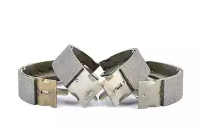 Комплект тормозных колодок BSG купить